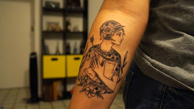 Tattoo no braço by Philipe Sans